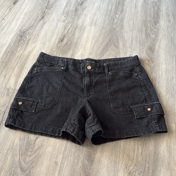 🏴 White House Black market Shorts size 12 - Picture 2 of 7